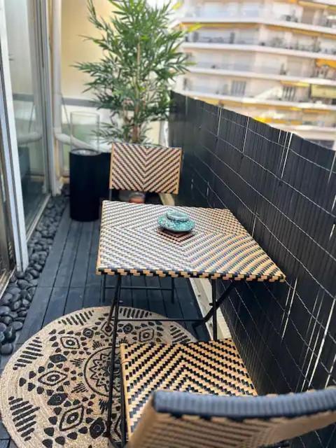 Elegant T2 Clim & Balcon - Plein Centre Cannes Exteriör bild